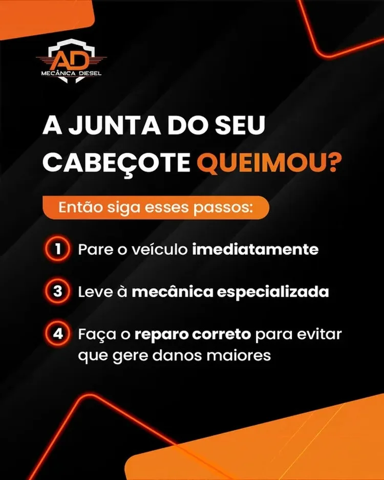 Mão do mecânico apertando peça com chave soquete